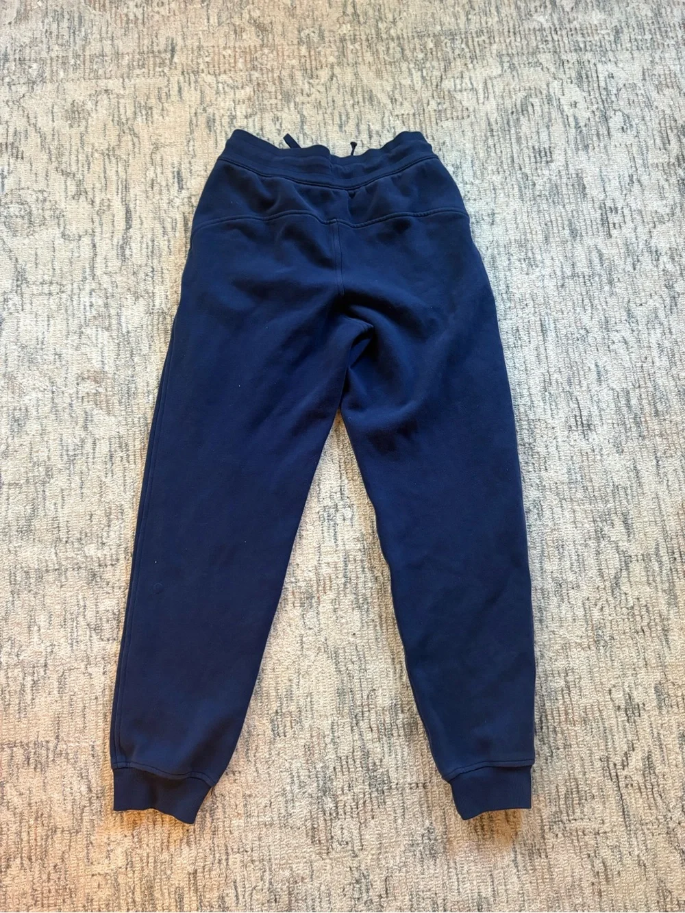 Lululemon navy scuba joggers